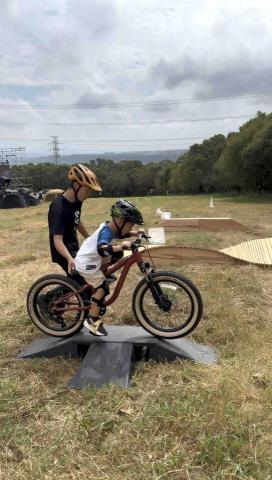 張祐綸 - 玩野學校教練帶你跨越障礙