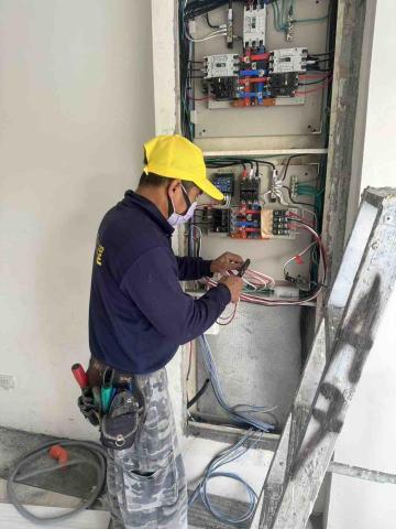 霆翼水電工程行 - 