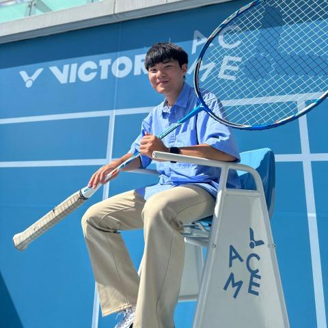 提供羽球規則服務的專家徐加聖