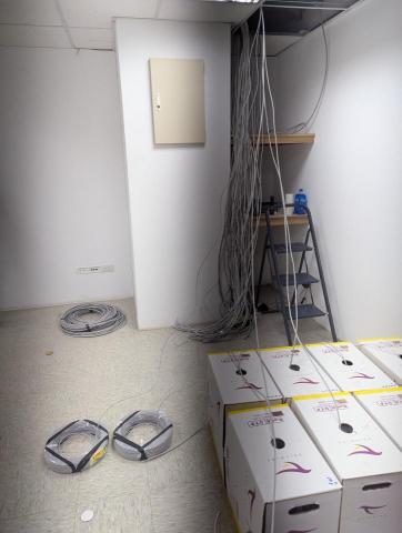 松禾通信有限公司 - 創睿能源新辦公室電話.網路.監控.門禁施工