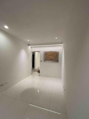 周傳傑 - 矽酸蓋板施作