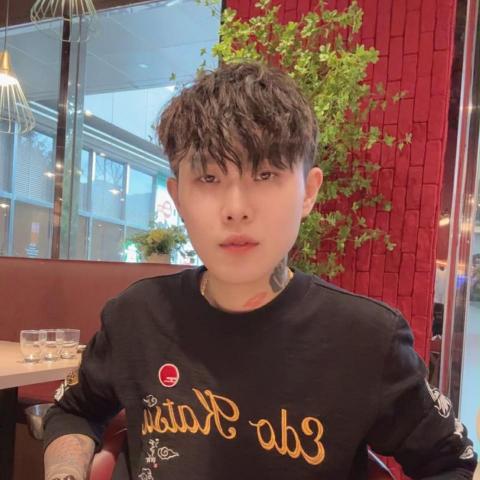 提供55688基隆服務的專家楊汶諺