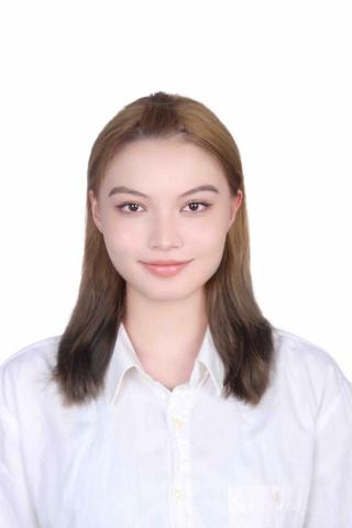 提供103服務的專家許槿萱