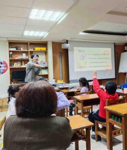 蔡岳宏 - 明興社區發展協會 授課-1