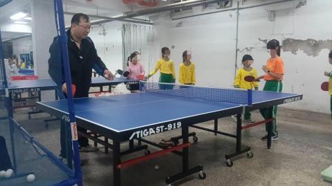 黄裕雄 - 板橋國光國小課後班乒乓球培訓班教學