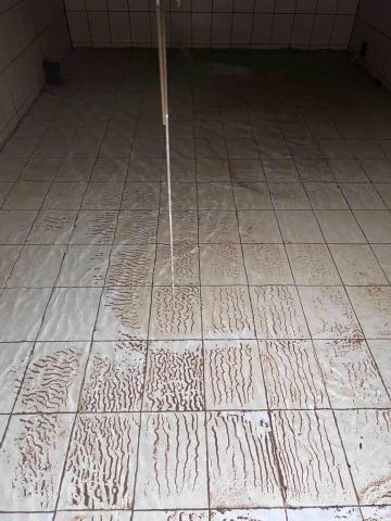 守淨潔淨 - 水塔內部 清洗前