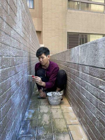 少年欸工程行 - 頂樓外牆磁磚防水