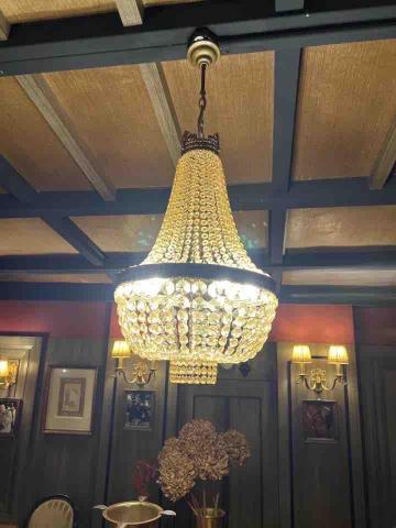 開元水電工程 - 水晶燈安裝