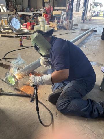 厚森消防工程有限公司 - 電焊