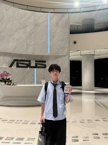 楊昊軒 - 第三屆ASUSxDcard校園特派員