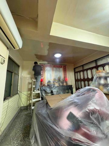 油漆職人阿國 - 板橋區金門街案場油性粉刷施工
