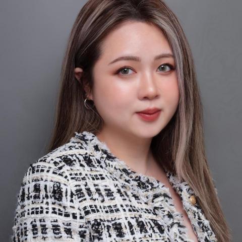 提供潤稿服務的專家Christy.F