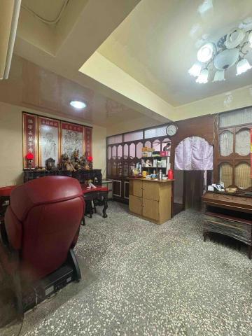 油漆職人阿國 - 板橋區金門街案場客廳油性粉刷完成