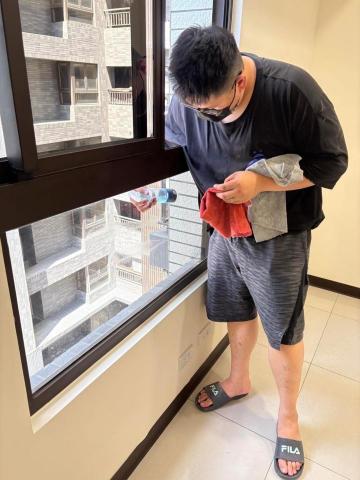 虎頭蜂清潔工作室 - 