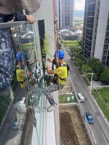 頡森專業高空作業企業社 - 
