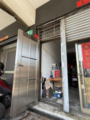 開鑫金屬工程 - 訂製更換不銹鋼白鐵門（施工後）