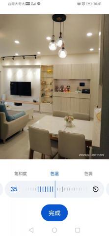 Dewei Chen - 本案為左營區海青工商對面 華友聯i世界大樓建案2F客廳完工成品。
屋主想要簡約舒適的規劃。又具有好的收納空間。