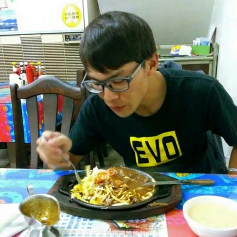 提供清潔員服務的專家陳翔