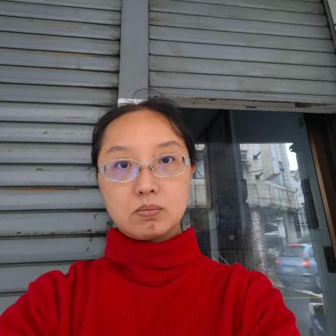 提供制服服務的專家小佩