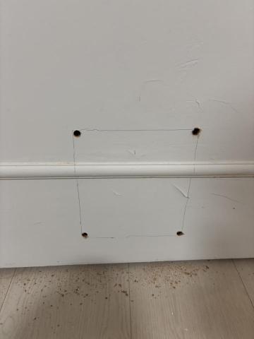 周文翔 - 寵物門安裝