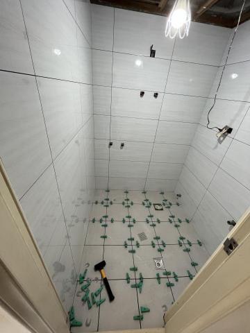 李宗翰 - 浴室壁磚60x30拋光磚、地磚30x30止滑磚施作