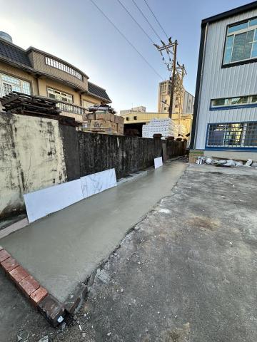 凱峰泥作 - 地面粉光