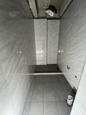 李宗翰 - 浴室壁磚60x30拋光磚、地磚30x30止滑磚施作