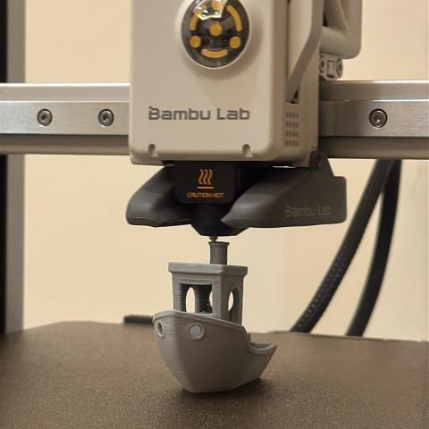 提供3d列印機器服務的專家Lucas