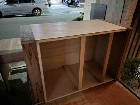 陳建瑋 - 三層櫃製作