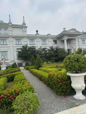 提供透明光療服務的專家鐵工怪手專家