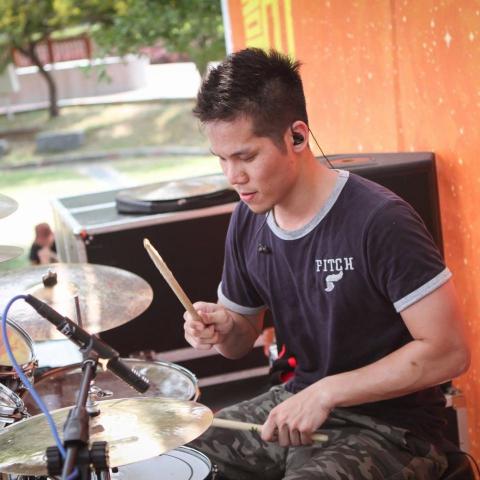 提供麻豆鼓服務的專家宥成