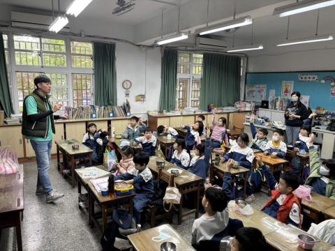 黃宸寰 - 排球運動常識解說