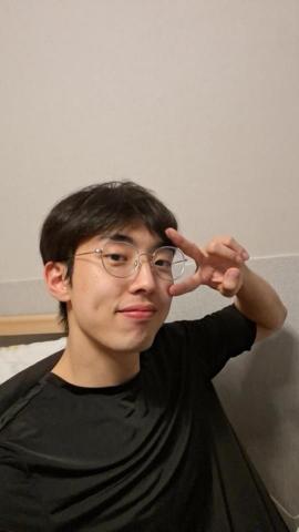 提供韓語服務的專家鄭燦旭