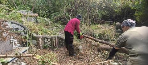 園上草有限公司 - 公墓整理