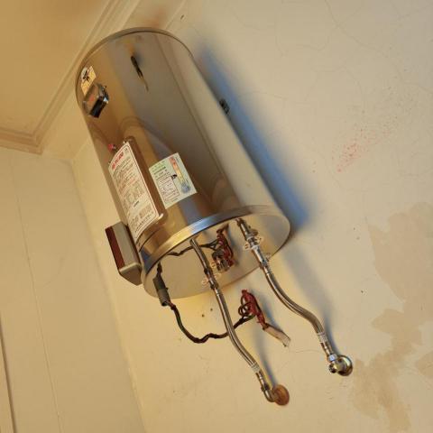 皓宇｜水電工作室｜ - 儲熱式熱水器