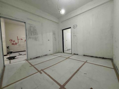 綵湸油漆工程 - 施工中