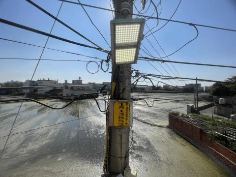 大崙水電工 - 路燈維修工程