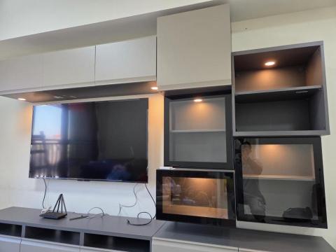 鏮譁國際實業 - 電視櫃崁燈安裝