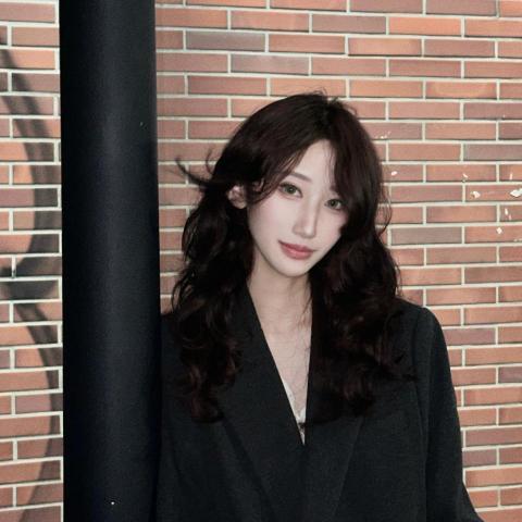 提供model模特服務的專家江宥臻