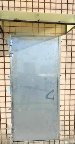 呂紹君 - 頂樓安全門