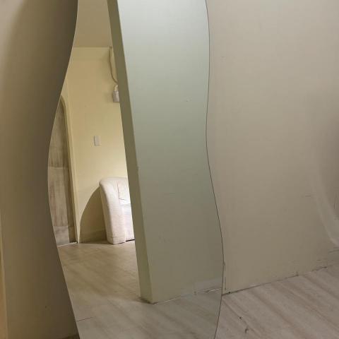 提供修眉服務的專家ZeroSpaBeauty