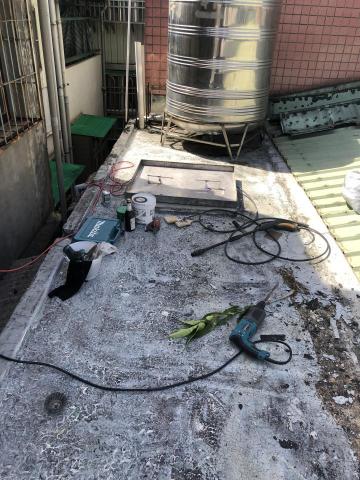 林俊南（胖） - 屋頂防水工程