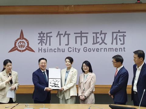 Tung韓文翻譯/口譯 - 新竹市&大田市科技合作MOU簽約儀式