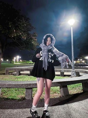 提供印章刺青服務的專家Ainsley TATTOO