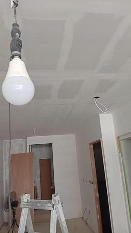 油漆工程 - 平釘天花板補接縫