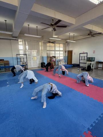 許嘉妤 - 兒童律動