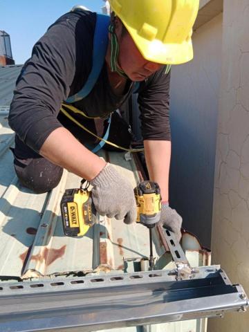 焊匠 鐵工 - 屋頂排水槽安裝