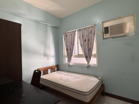 莊先生 - 琉璃園兩房卧室兼書房。