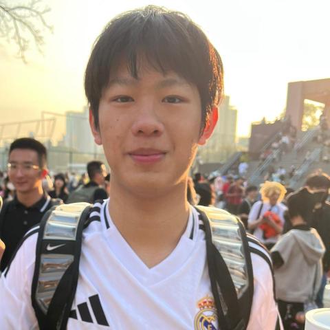 提供ikea桌子475服務的專家蘇一宸