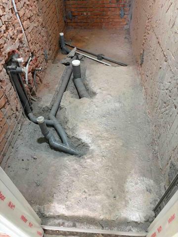 祐達房屋改修 - 廁所打除、水電管路配置